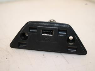 Gebrauchte Modul USB Skoda Citigo 1.0 12V Preis € 30,00 Margenregelung angeboten von Van Gils Automotive