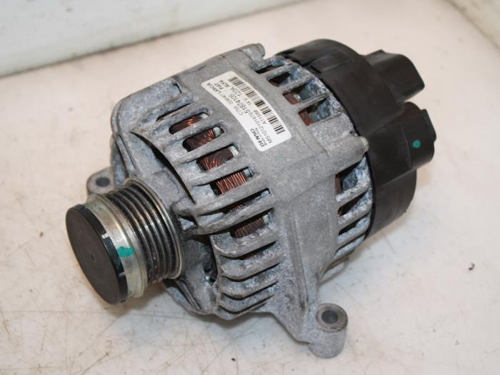 Begagnade Dynamo Fiat Panda (312) 0.9 TwinAir 65 Pris € 71,00 Marginaltabell erbjuds av Van Gils Automotive