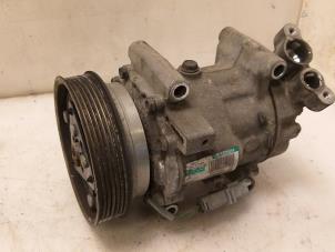 Used Air conditioning pump Renault Clio III (BR/CR) 1.5 dCi FAP Price € 74,99 Margin scheme offered by Van Gils Automotive