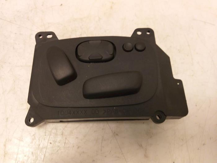Usados Interruptor Landrover Range Rover Sport (LW) 3.0 SDV6 Precio € 76,00 Norma de margen ofrecido por Van Gils Automotive