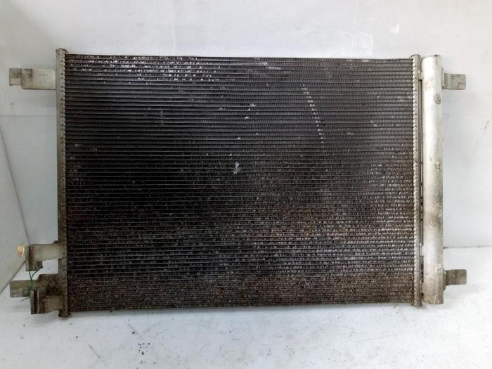 Begagnade AC-radiator Volkswagen Arteon (3HAB) 2.0 TDI BiTurbo 16V 4Motion Pris € 165,77 Inklusive moms erbjuds av Van Gils Automotive