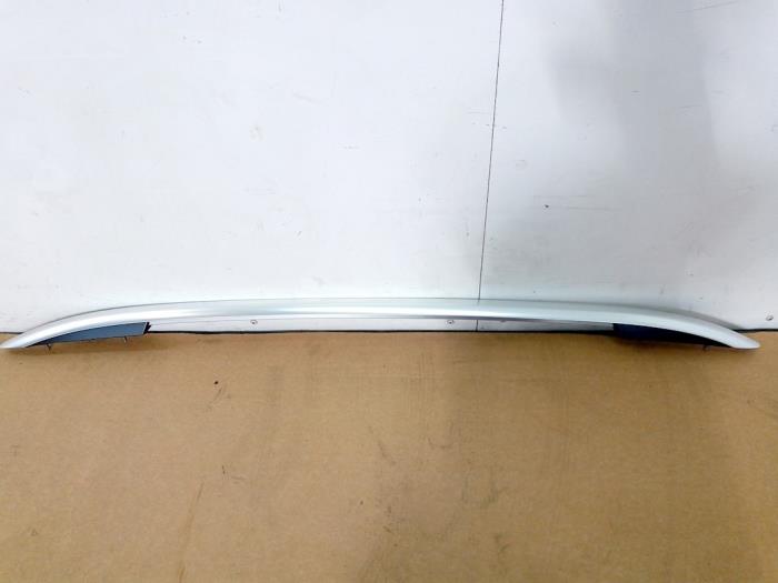 Roof strip, left from a Volkswagen Up! (121)