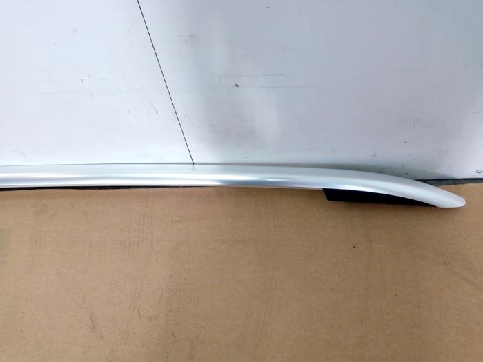 Roof strip, left from a Volkswagen Up! (121)
