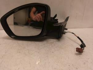 Used Wing mirror, left Peugeot 208 I (CA/CC/CK/CL) 1.6 Blue HDi 100 Price € 88,00 Margin scheme offered by Van Gils Automotive