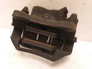 Used Front brake calliper, left Renault Master III (FD/HD) 2.5 dCi 120 FAP Price on request offered by Van Gils Automotive