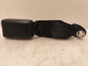 Used Rear seatbelt buckle, centre Mitsubishi Space Star (A0) 1.0 12V Price € 36,30 Inclusive VAT offered by Van Gils Automotive