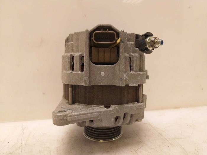 Gebrauchte Dynamo Mitsubishi Space Star (A0) 1.0 12V Preis € 99,22 Mit Mehrwertsteuer angeboten von Van Gils Automotive