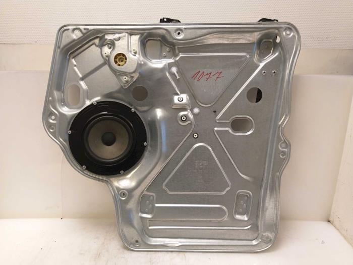 Oil pump balance shaft