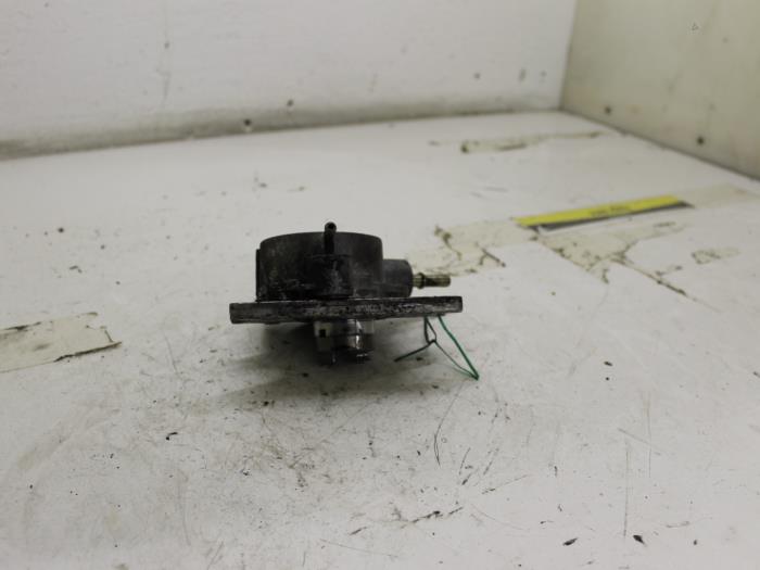 Gebrauchte Vakuumpumpe (Diesel) Opel Astra G Caravan (F35) 2.0 Di 16V Preis € 65,00 Margenregelung angeboten von Van Gils Automotive