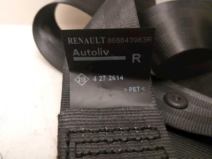 Pas bezpieczenstwa prawy przód z Renault Captur (2R) 1.5 Energy dCi 90 FAP 2014