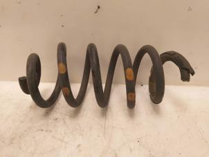 Used Rear coil spring Renault Captur (2R) 1.5 Energy dCi 90 FAP Price € 55,00 Margin scheme offered by Van Gils Automotive