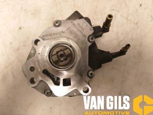Used Vacuum pump (diesel) Landrover Range Rover IV (LG) 3.0 TDV6 24V Price on request offered by Van Gils Automotive
