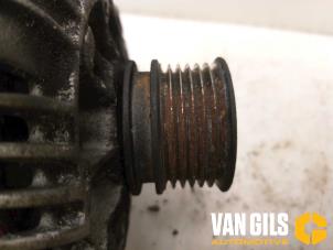 Dynamo van een Volkswagen Transporter/Caravelle T4 1.9 TDI 2001