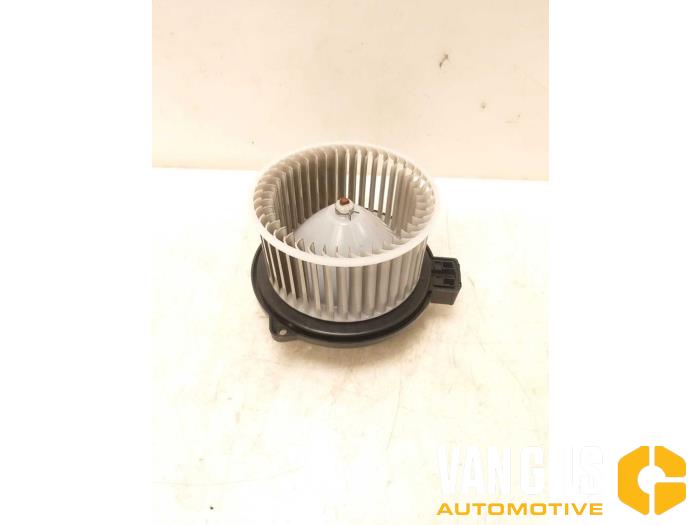 Motor de ventilador de calefactor de un Mazda CX-3 2.0 SkyActiv-G 120 2015