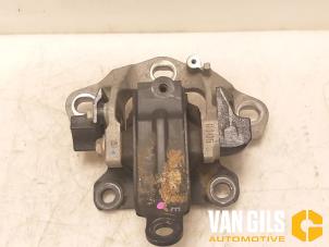 Used Gearbox mount Mazda CX-3 2.0 SkyActiv-G 120 Price on request offered by Van Gils Automotive