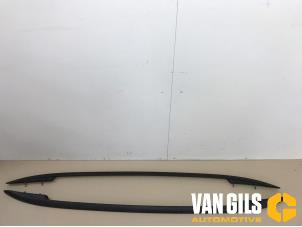 Used Roof rail kit Skoda Octavia Combi (5EAC) 1.0 TSI 12V Price € 133,10 Inclusive VAT offered by Van Gils Automotive