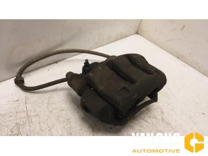 Used Front brake calliper, right Renault Master III (FD/HD) 2.5 dCi 120 FAP Price on request offered by Van Gils Automotive