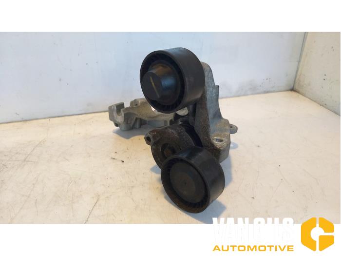 Usados Tensor correa múltiple Renault Clio IV (5R) 0.9 Energy TCE 90 12V Precio € 33,00 Norma de margen ofrecido por Van Gils Automotive