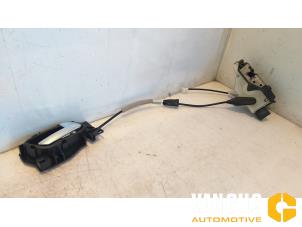 Used Front door lock mechanism 4-door, right Peugeot 208 I (CA/CC/CK/CL) 1.6 Blue HDi 100 Price on request offered by Van Gils Automotive