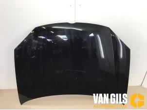 Używane Maska Volkswagen Golf V (1K1) 1.6 FSI 16V Cena € 100,00 Procedura marży oferowane przez Van Gils Automotive