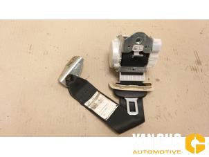 Used Rear seatbelt, right Volkswagen Jetta IV (162/16A) 1.4 TSI 160 16V Price € 81,00 Margin scheme offered by Van Gils Automotive