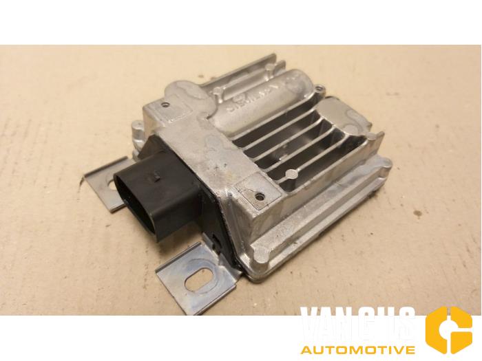 Usagé Module pompe carburant Porsche 911 (991) 3.8 24V Carrera 4S Prix € 44,00 Règlement à la marge proposé par Van Gils Automotive