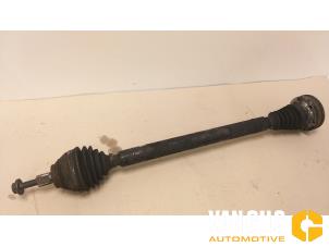 Used Front drive shaft, right Volkswagen Golf VII (AUA) 2.0 GTI 16V Price € 249,00 Margin scheme offered by Van Gils Automotive