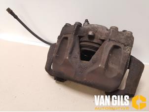 Used Front brake calliper, left Mercedes C (W204) 3.0 C-320 CDI V6 24V Price € 77,00 Margin scheme offered by Van Gils Automotive