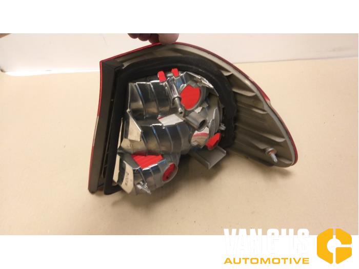 Taillight, left from a BMW 3 serie (E46/4) 320i 24V 2002