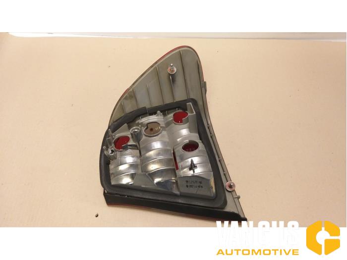 Taillight, left from a BMW 3 serie (E46/4) 320i 24V 2002