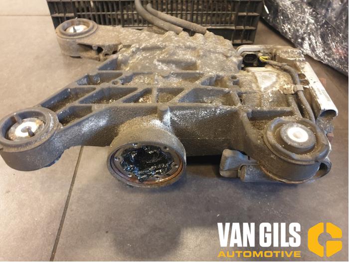 Rear differential from a Audi A3 Sportback Quattro (8PA) 3.2 V6 24V 2005