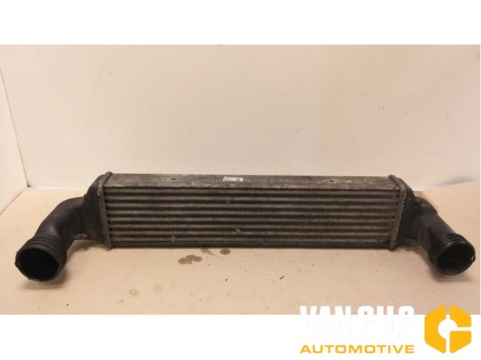 Usagé Intercooler BMW 3 serie Touring (E46/3) 318d 16V Prix € 60,00 Règlement à la marge proposé par Van Gils Automotive