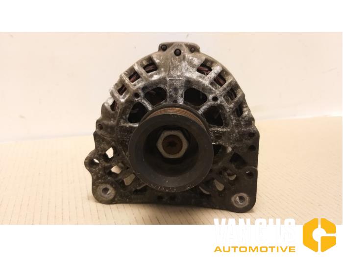 Dynamo from a Volkswagen New Beetle (1Y7) 1.4 16V 2003