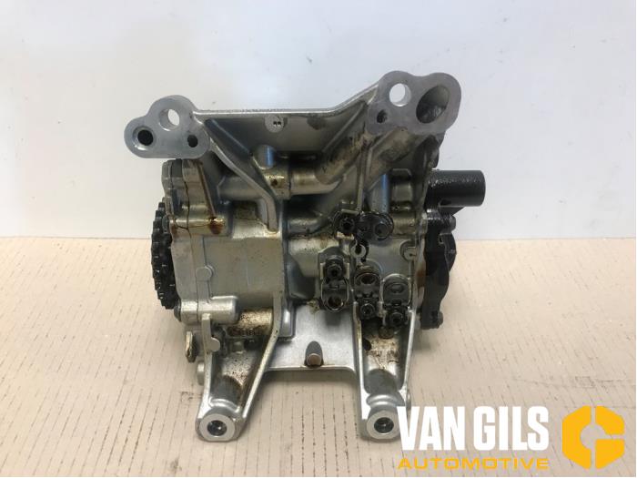 Oil pump BMW 1 serie M140i 3.0 24V - 7643046 B58B30A