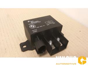 Used Glow plug relay BMW 7 serie (F01/02/03/04) 740Ld xDrive 24V Price on request offered by Van Gils Automotive