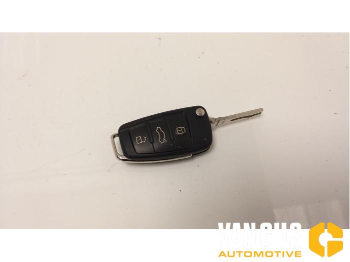 Schlüssel van een Audi A1 (8X1/8XK) 1.4 TFSI 16V 122 2011