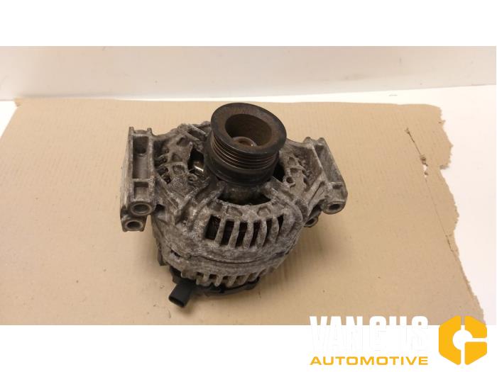 Dynamo van een Saab 9-3 II (YS3F) 1.8t 16V 2006