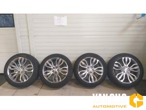 Used Set of sports wheels Landrover Range Rover Sport (LW) 2.0 TD4 Price € 907,49 Inclusive VAT offered by Van Gils Automotive