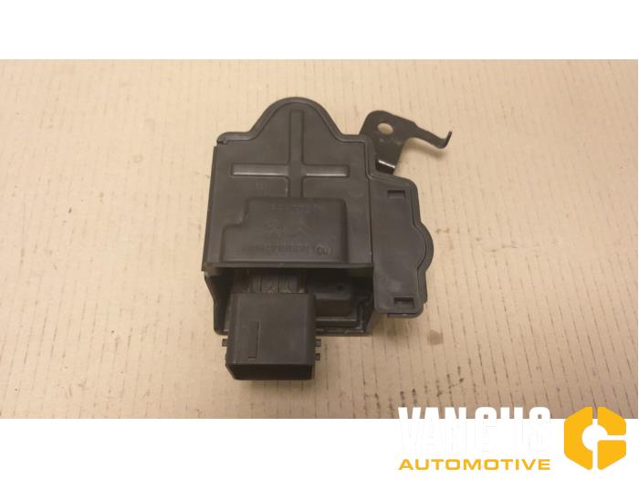 Glow plug relays with part number 9801808680 stock