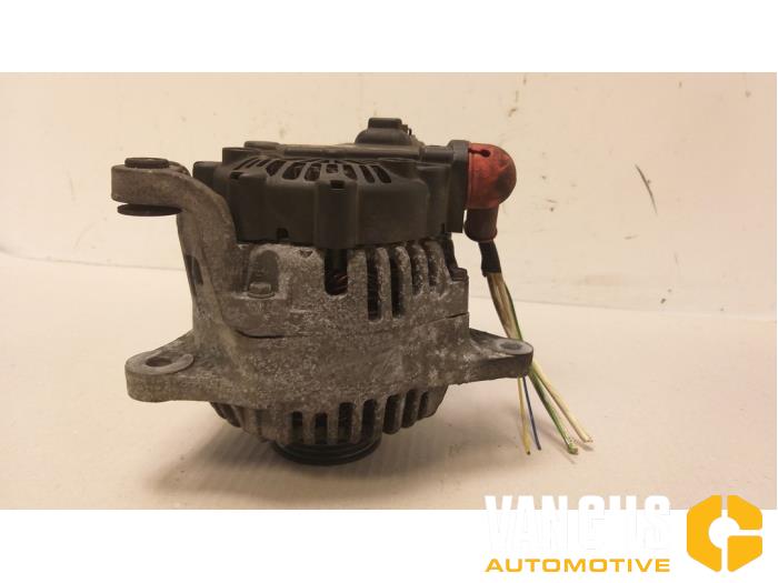 Dynamo d'un Nissan Micra (K12) 1.4 16V 2003