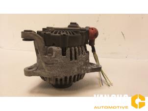 Dynamo d'un Nissan Micra (K12) 1.4 16V 2003
