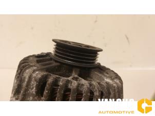 Dynamo d'un Nissan Micra (K12) 1.4 16V 2003
