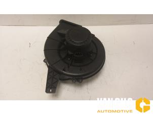 Used Heating and ventilation fan motor Volkswagen Polo IV (9N1/2/3) 1.4 16V 75 Price € 45,00 Margin scheme offered by Van Gils Automotive