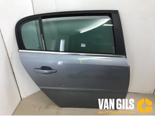 Used Rear door 4-door, right Opel Signum (F48) 3.0 CDTI V6 24V Price € 150,00 Margin scheme offered by Van Gils Automotive