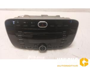 Usagé Radio/Lecteur CD Fiat Punto Prix sur demande proposé par Van Gils Automotive