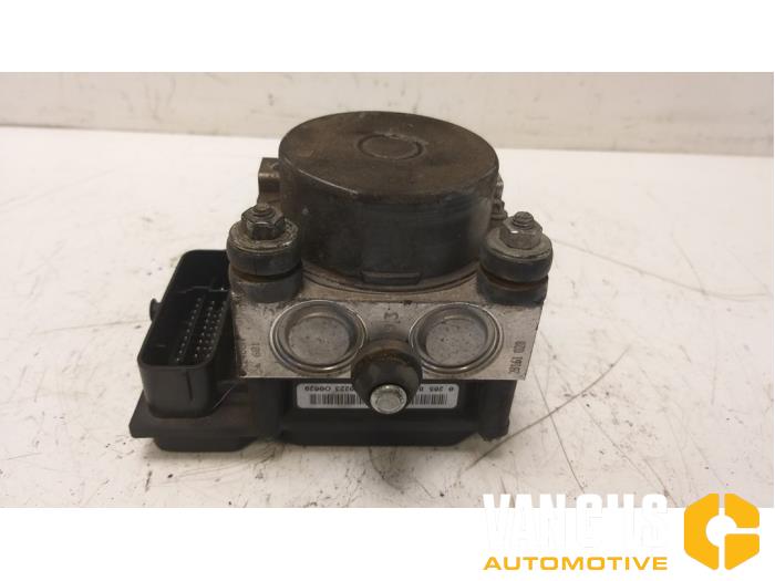 Begagnade ABS-pump Fiat Punto III (199) 0.9 TwinAir Pris € 175,00 Marginaltabell erbjuds av Van Gils Automotive