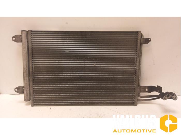 Air conditioning radiator from a Volkswagen Caddy Combi III (2KB,2KJ) 1.4 16V 2009