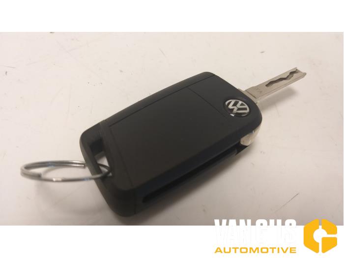 Klappschlüssel van een Volkswagen Polo V (6R) 1.0 TSI 12V BlueMotion Technology 2016