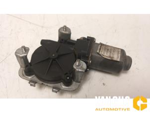 Used Front wiper motor Opel Movano (4A1; 4A2; 4B2; 4B3; 4C2; 4C3) 2.5 CDTI 16V DPF Price € 88,00 Margin scheme offered by Van Gils Automotive