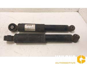 Gebrauchte Stoßdämpferset Fiat 500 (312) 0.9 TwinAir 80 Preis € 55,00 Margenregelung angeboten von Van Gils Automotive